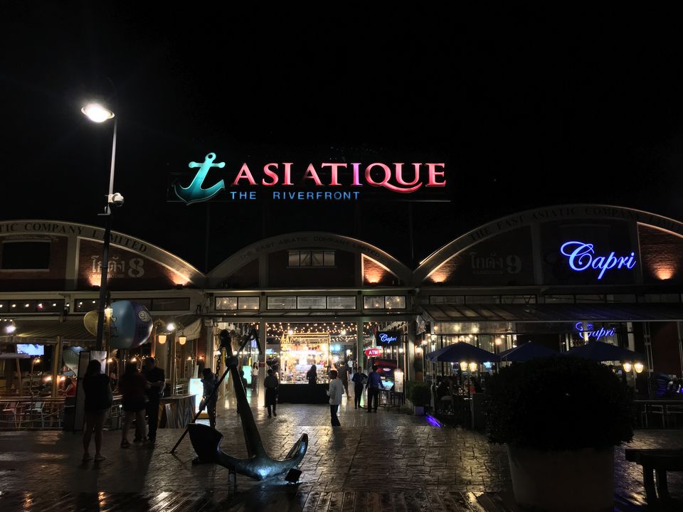 Photo of ASIATIQUE The Riverfront, Charoen Krung Road, Wat Phraya Krai, Bang Kho Laem, Bangkok, Thailand by Ranjan Singh