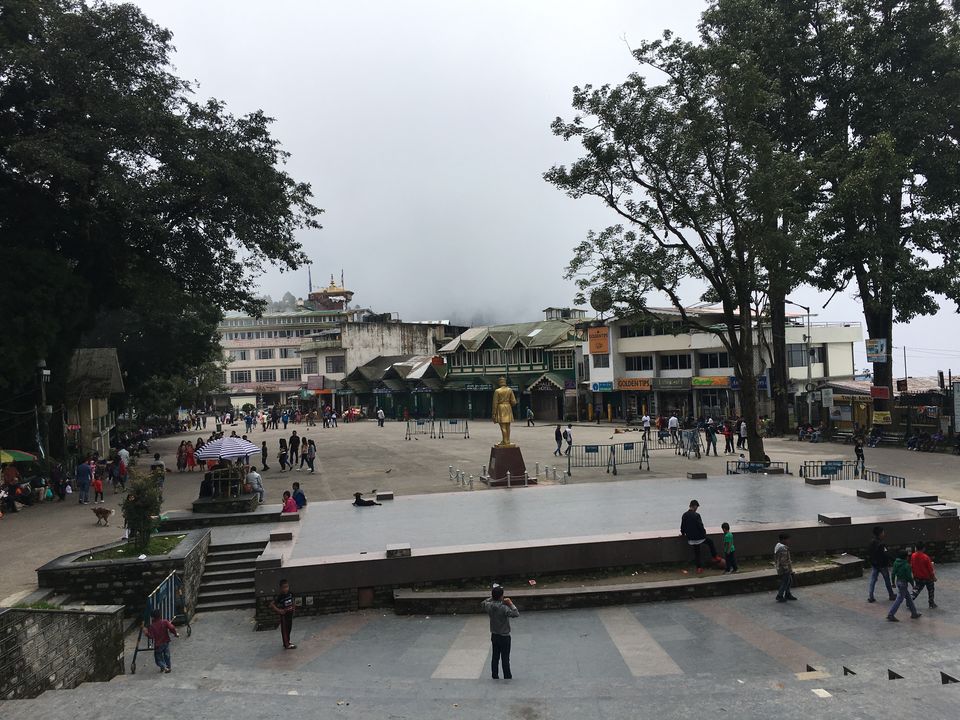 Photo of Darjeeling Mall, Chauk Bazaar, Darjeeling, West Bengal, India by Ranjan Singh