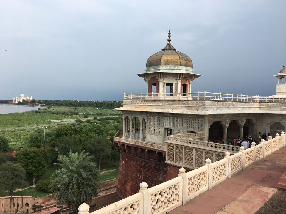 Photo of Mighty Agra Fort 6/6 by Ranjan Singh