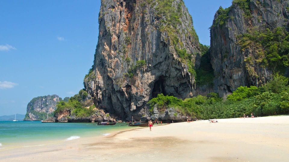 Photo of Time to Fly to the Islands #thailandinpictures by Malika Bhavnani