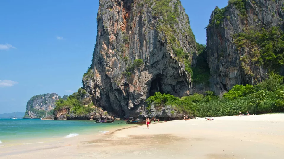 Photo of Time to Fly to the Islands #thailandinpictures by Malika Bhavnani