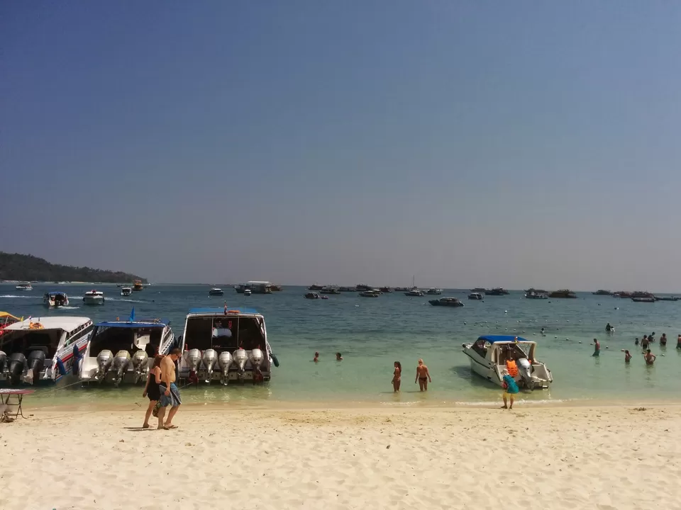 Photo of Time to Fly to the Islands #thailandinpictures by Malika Bhavnani