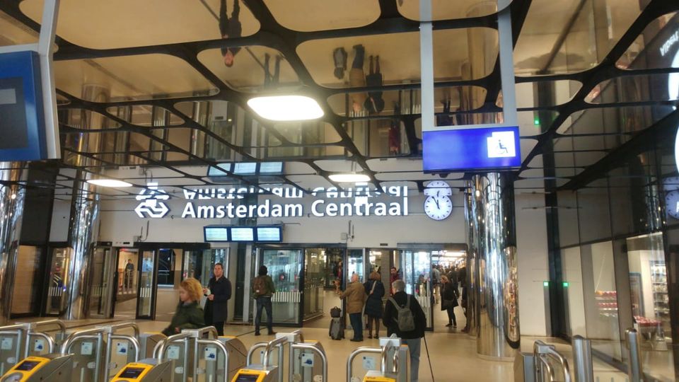 Photo of Amsterdam Centraal, Stationsplein, Amsterdam, Netherlands by Malika Bhavnani