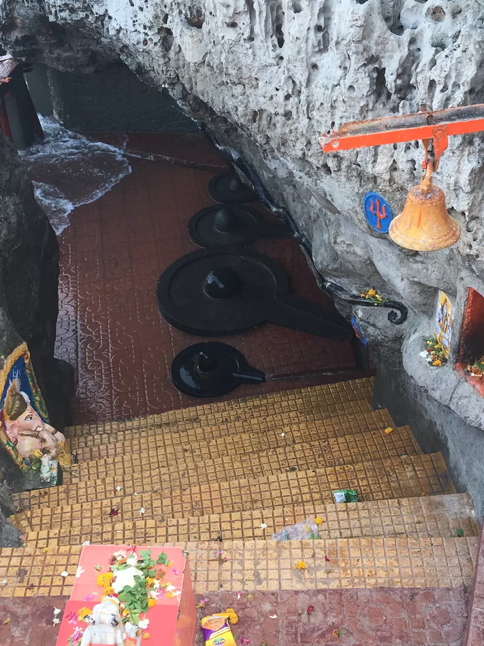 Photo of Gangeshwar Mahadev Temple, Diu, Daman and Diu, India by Dixita Patel