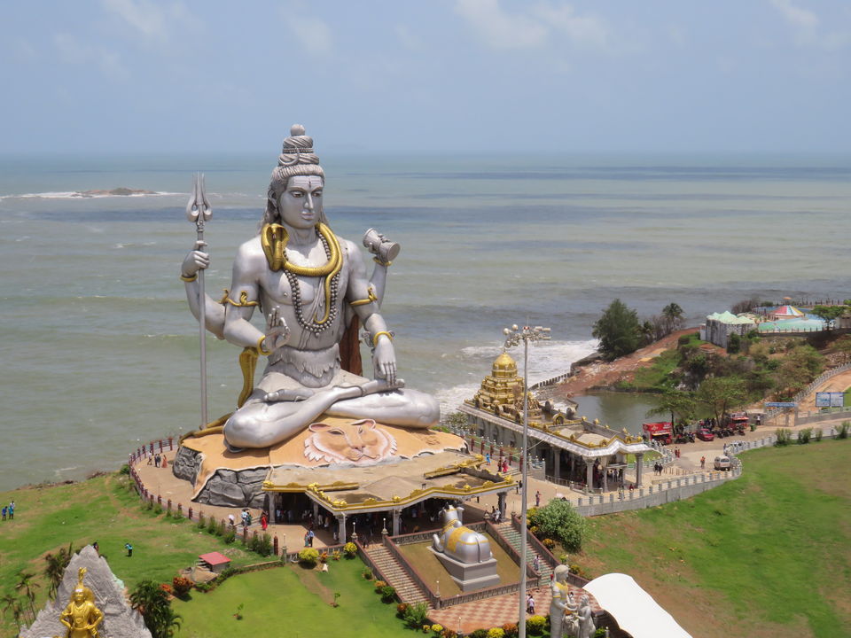 Photo of The Land of Beaches, Cliffs & Deities - Gokarna & Murudeshwar 13/35 by Pragati Badrinath