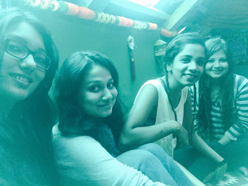Photo of Four Travelettes ! 56/58 by Tanya Yadav