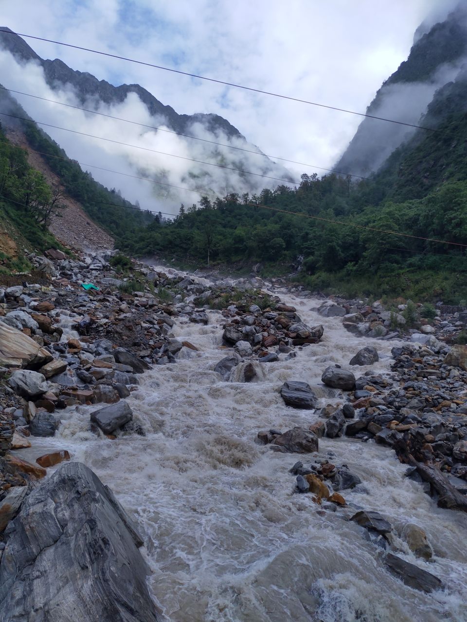 Photo of A budget trip to Valley of Flowers, Hemkund Sahib and Rishikesh in just Rs 3150 by Kshitij Pratap