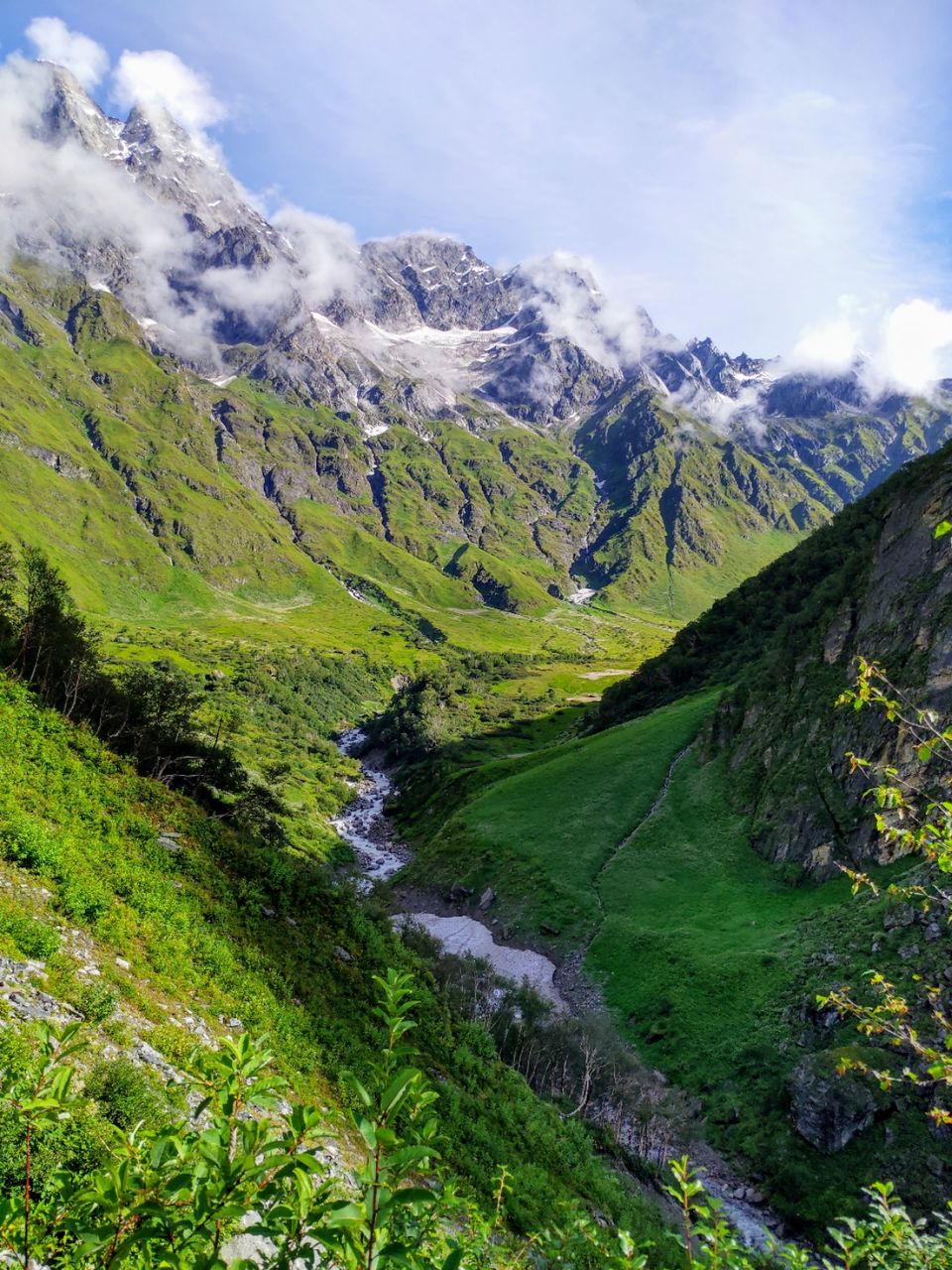 Photo of A budget trip to Valley of Flowers, Hemkund Sahib and Rishikesh in just Rs 3150 by Kshitij Pratap