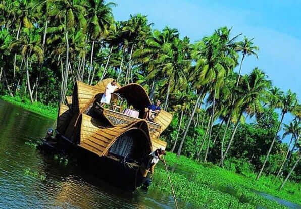 Photo of Kollam Beach, Kerala by Neelam