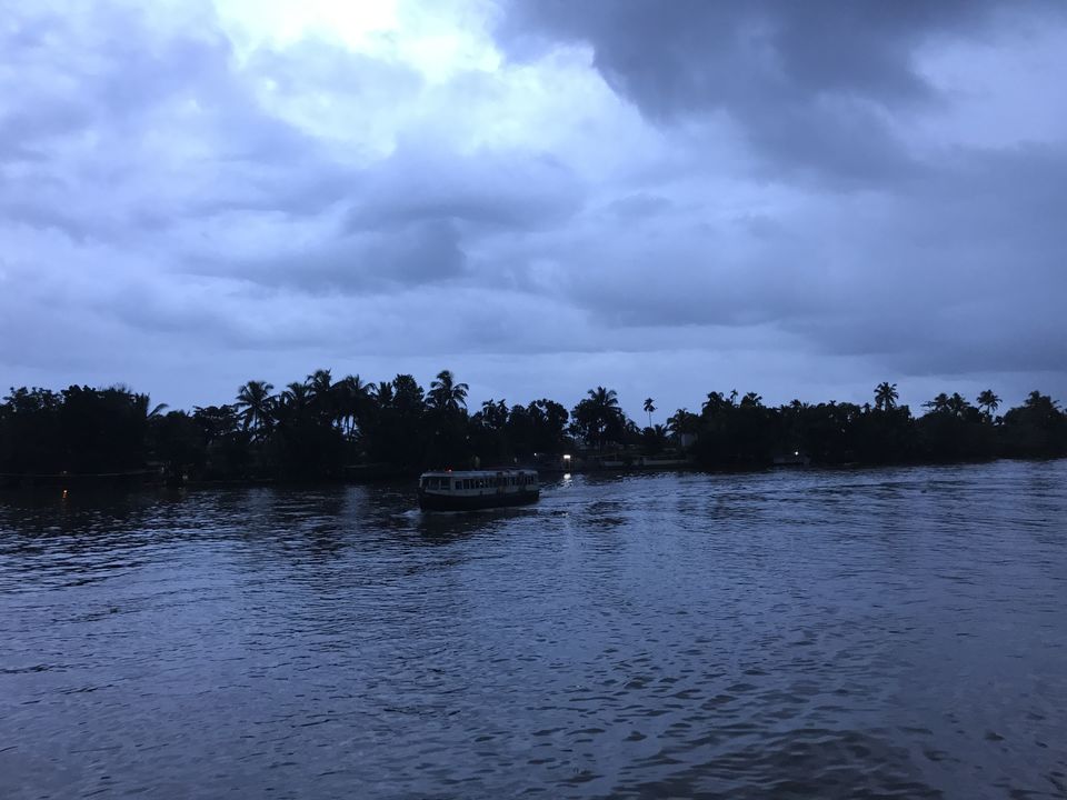 Photo of Kollam Beach, Kerala by Neelam