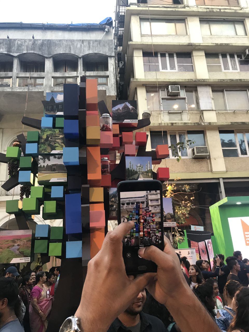 Photo of Horniman Circle, Kala Ghoda, Fort, Mumbai, Maharashtra, India by Neelam
