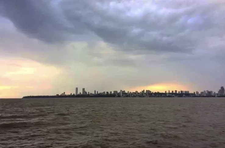 Photo of Chowpatty, Girgaon, Mumbai, Maharashtra, India by Neelam