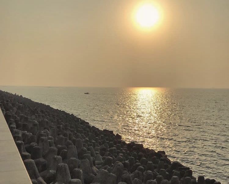 Photo of Chowpatty, Girgaon, Mumbai, Maharashtra, India by Neelam