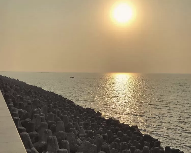 Photo of Chowpatty, Girgaon, Mumbai, Maharashtra, India by Neelam
