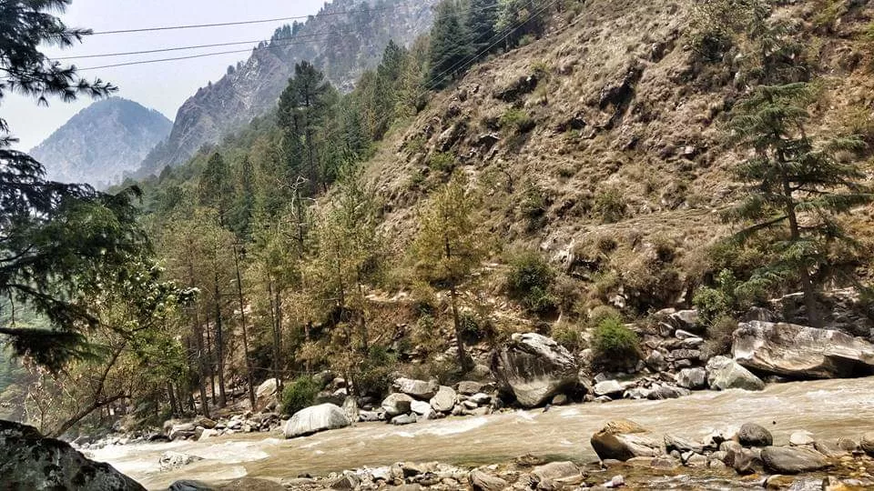 Photo of Parvati River Kasol, Sosan, Himachal Pradesh, India by Ruth_Traveldiaries
