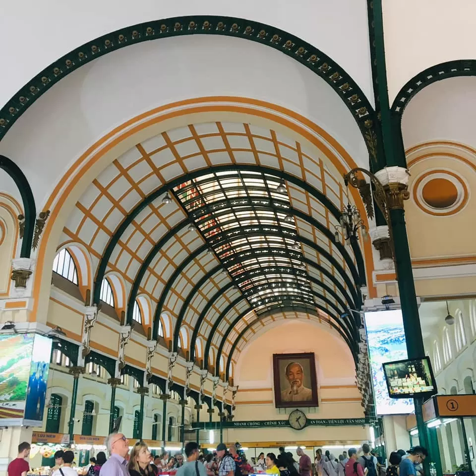 Photo of Saigon Central Post Office, Công xã Paris, Bến Nghé, District 1, Ho Chi Minh City, Vietnam by Ruth_Traveldiaries