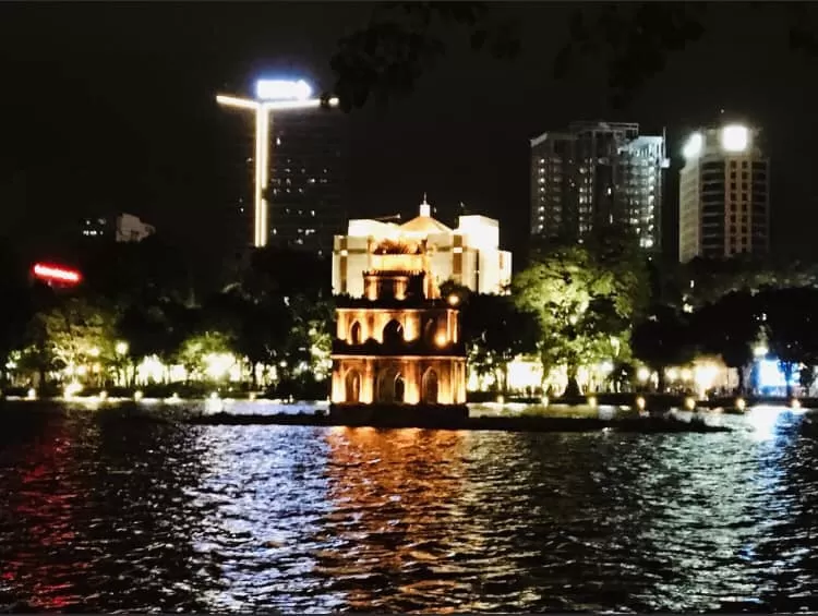 Photo of Hoàn Kiếm Lake, Hang Trong, Hoàn Kiếm, Hanoi, Vietnam by Ruth_Traveldiaries