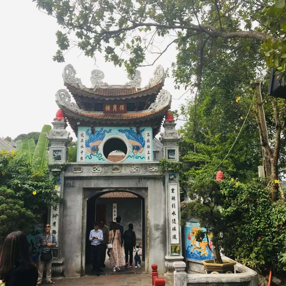 Photo of Hoàn Kiếm Lake, Hang Trong, Hoàn Kiếm, Hanoi, Vietnam by Ruth_Traveldiaries