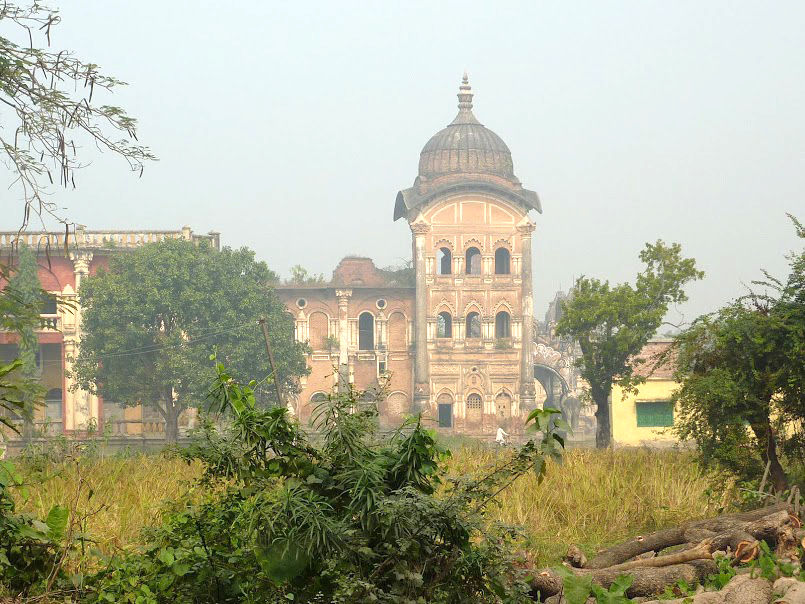 Photo of खंडहर में तब्दील होता एक उपेक्षित पर्यटक स्थल राजनगर का राज कैंपस - Launch Mantra 2/5 by Hitendra Gupta