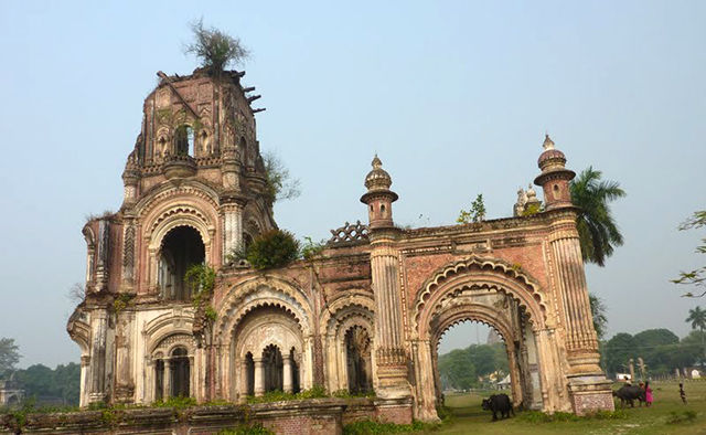 Photo of खंडहर में तब्दील होता एक उपेक्षित पर्यटक स्थल राजनगर का राज कैंपस - Launch Mantra 4/5 by Hitendra Gupta