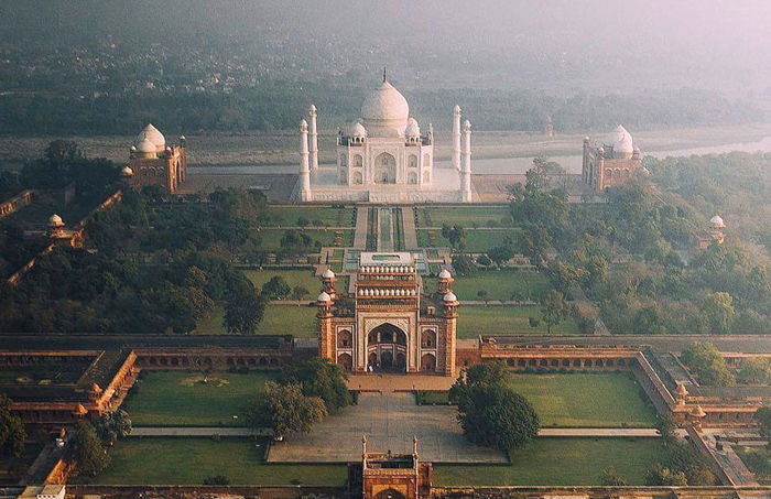 Photo of Taj Mahal, Dharmapuri, Forest Colony, Tajganj, Agra, Uttar Pradesh, India by Hitendra Gupta