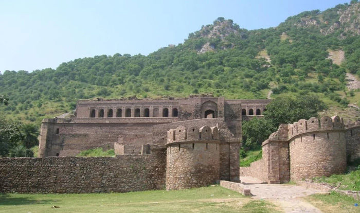Photo of Bhangarh Fort, Tehsil, Bhangarh, Rajasthan, India by Hitendra Gupta