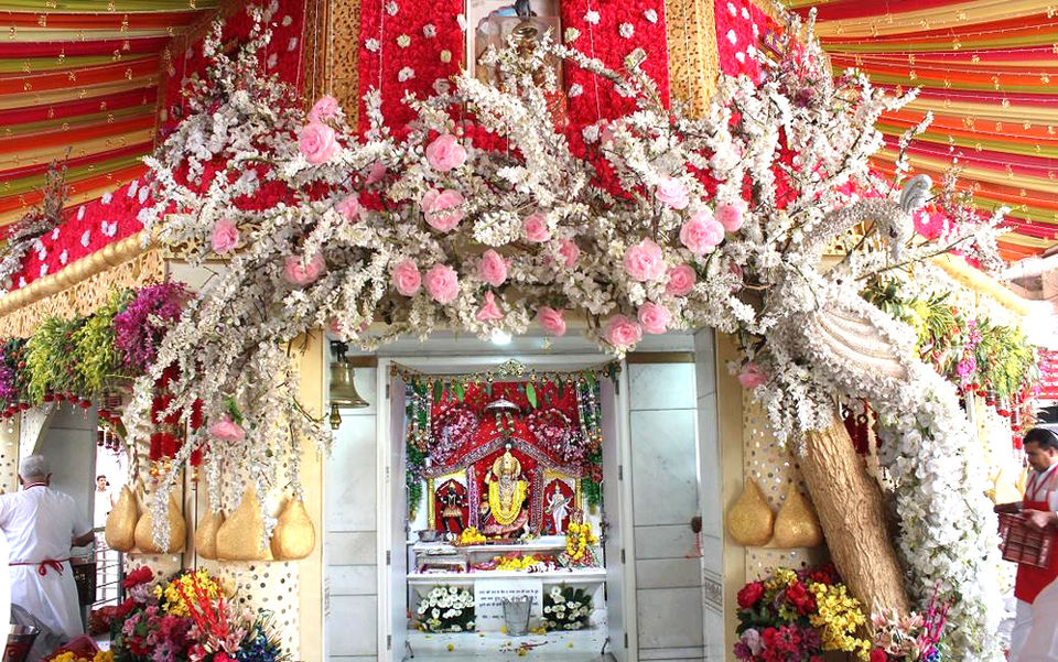 Photo of झंडेवाला मंदिर: जानिए कैसे पड़ा इस मंदिर का नाम और क्या है इसका ऐतिहासिक महत्व by Hitendra Gupta