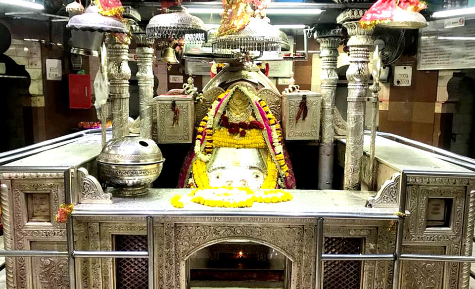 Photo of Akshardham mandir, Noida Link Road, Block S, Mayur Vihar, New Delhi, Delhi, India by Hitendra Gupta