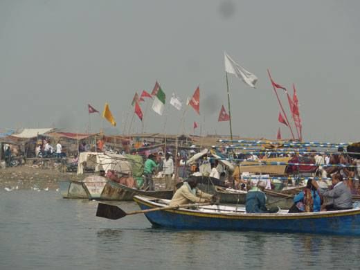 Photo of संगम इलाहाबाद प्रयागराज, Sangam Road, Naini, Prayagraj, Uttar Pradesh, India by Hitendra Gupta