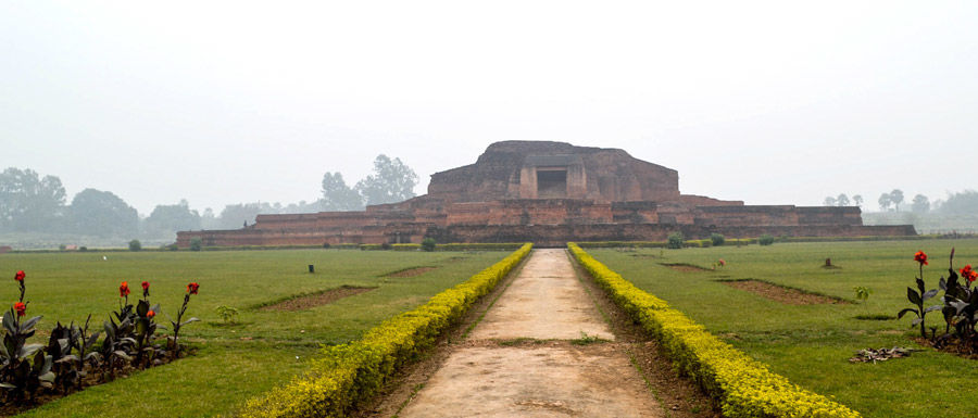 Photo of विक्रमशिला विश्वविद्यालय: दुनिया के इस प्रतिष्ठित शिक्षा के केंद्र को मुस्लिम आक्रंता बख्तियार खिलजी by Hitendra Gupta