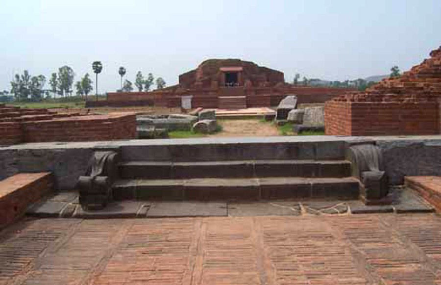 Photo of विक्रमशिला विश्वविद्यालय: दुनिया के इस प्रतिष्ठित शिक्षा के केंद्र को मुस्लिम आक्रंता बख्तियार खिलजी by Hitendra Gupta