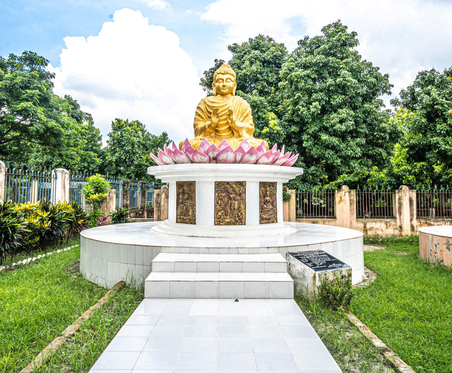 Photo of बुद्ध अस्थि अवशेष स्थल वैशाली, दुनिया भर से बौद्ध अनुयायी आते हैं यहां by Hitendra Gupta