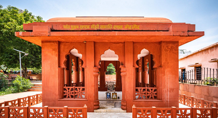 Photo of दशरथ मांझी स्मारक: प्यार के लिए चीर दिया पहाड़ का सीना by Hitendra Gupta