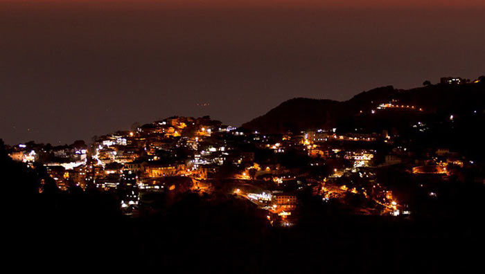 Photo of मसूरी, Uttarakhand, India by Hitendra Gupta