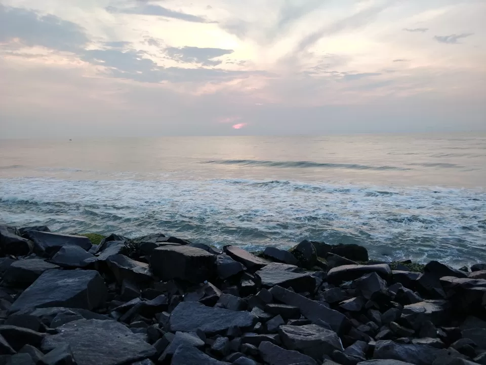 Photo of Rock Beach, White Town, Puducherry, India by Jigyasa Arora
