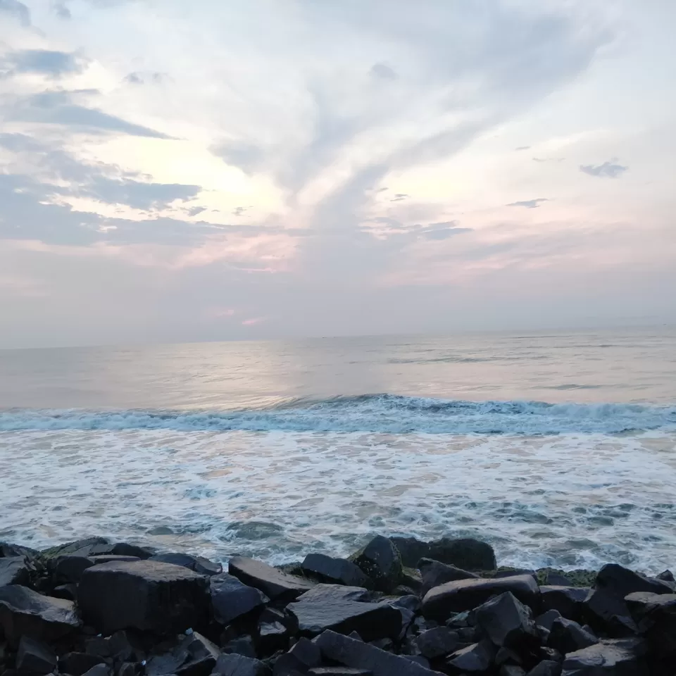 Photo of Rock Beach, White Town, Puducherry, India by Jigyasa Arora