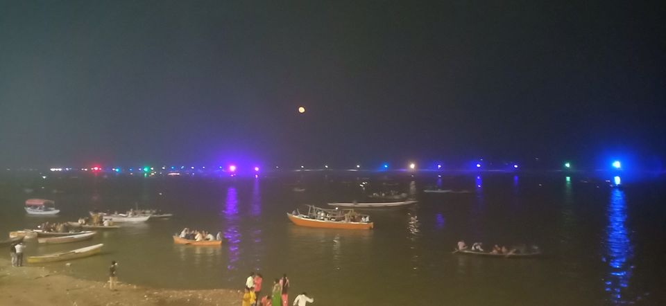 Photo of देव दीपावली- श्रद्धा व भक्ति से परिपूर्ण "बनारस" by krishna kumar