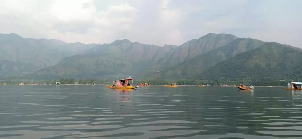 Photo of कश्मीर- क्यों दीवाने है सब इसके by krishna kumar