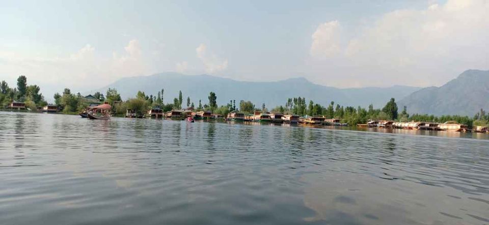 Photo of कश्मीर- क्यों दीवाने है सब इसके by krishna kumar