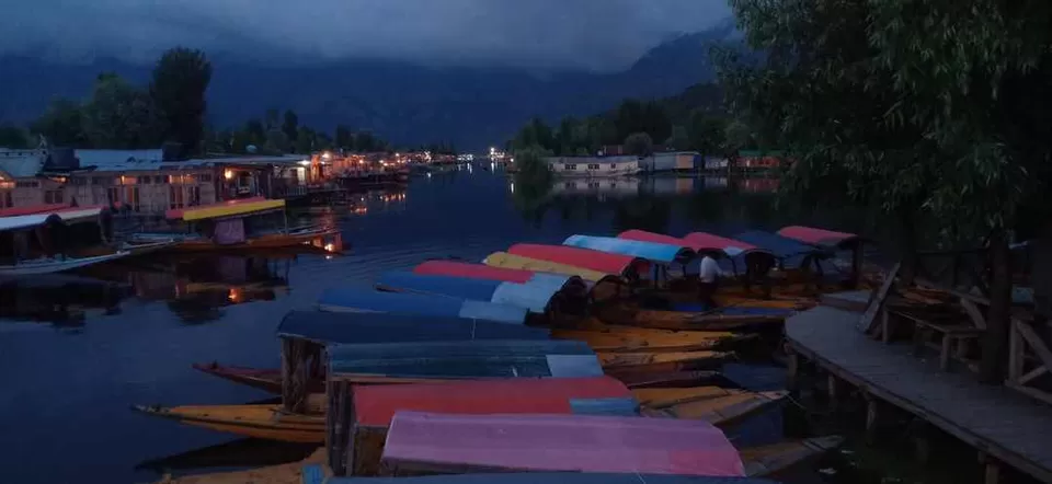 Photo of कश्मीर- क्यों दीवाने है सब इसके by krishna kumar