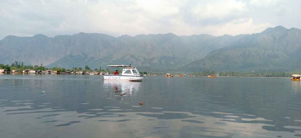 Photo of कश्मीर- क्यों दीवाने है सब इसके by krishna kumar