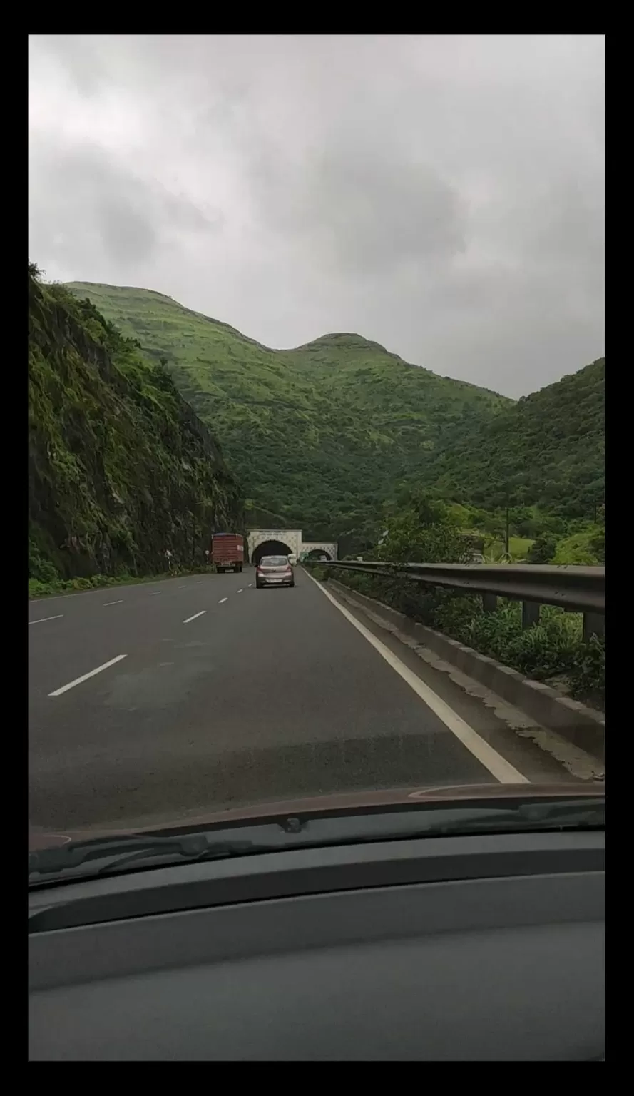 Photo of Driving around Kashmir of Maharashtra by Sautrip Paul