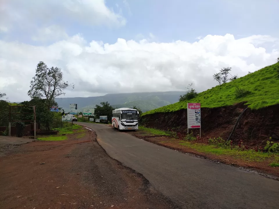 Photo of Driving around Kashmir of Maharashtra by Sautrip Paul