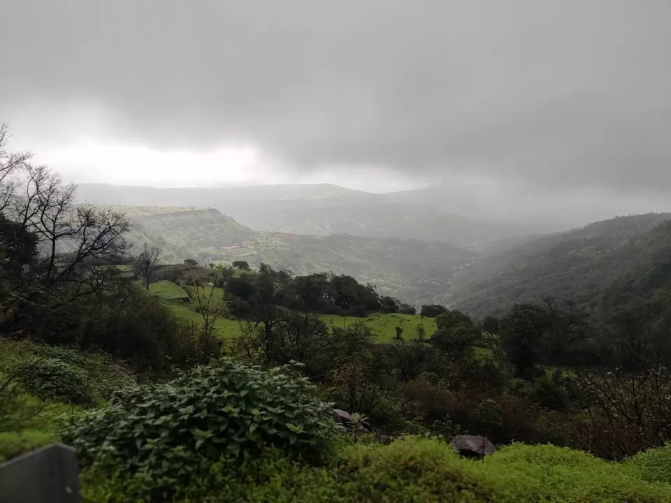 Photo of Driving around Kashmir of Maharashtra by Sautrip Paul
