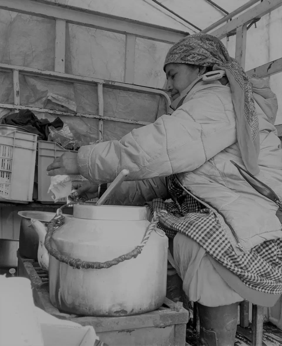 Photo of Gulaba Viewpoint, Kothi, Himachal Pradesh, India by Hemansu Chamaria
