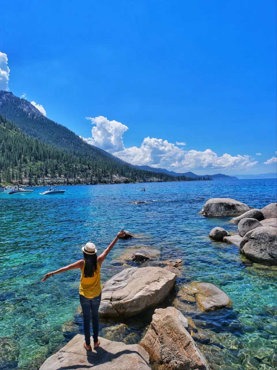 Photo of Lake Tahoe, United States by Hardeep Solanki 