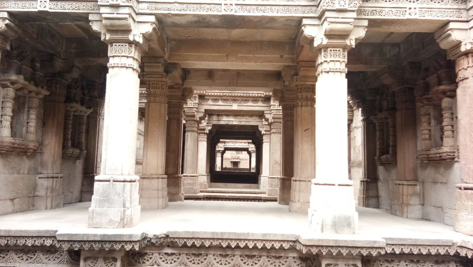Photo of Adalaj Stepwell, Adalaj, Gujarat, India by Akif malek