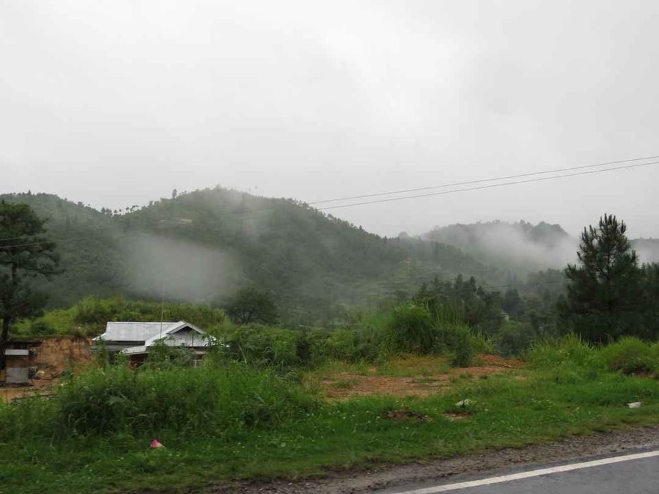 Photo of Mawkdok Dympep Valley View Point, Cherrapunjee, Meghalaya, India by Jyoti Pandey