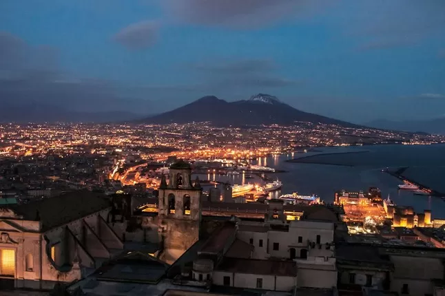 Photo of Napoli, Naples, Italy by RoDrea Libro