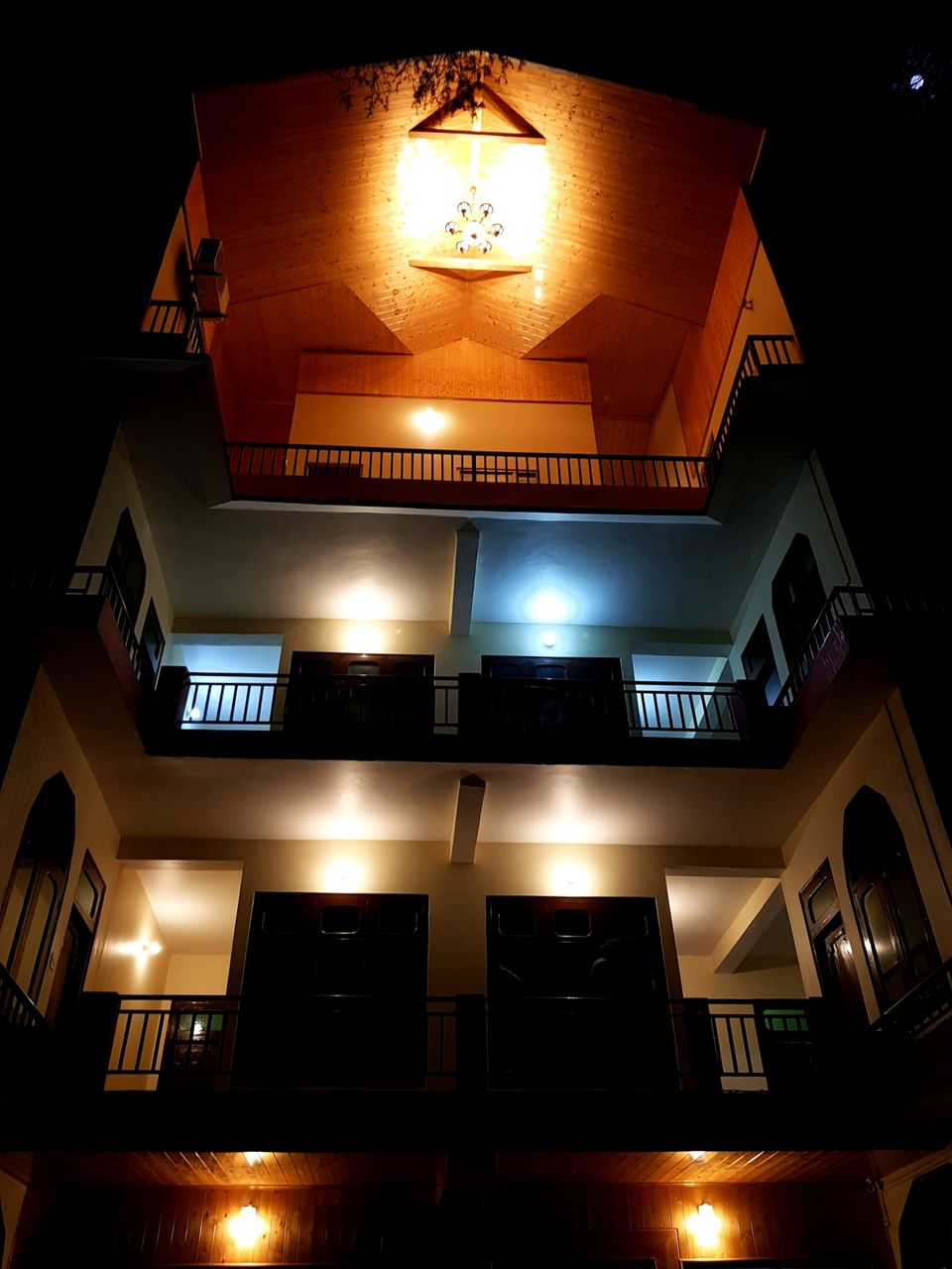 Photo of Lucknow-Dharamshala Non Stop by Siddhartha Goel